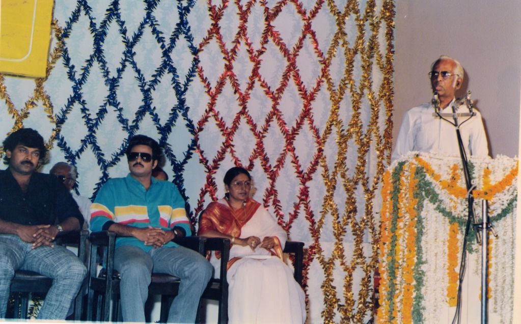 Chiranjeevi-Balakrishna-Rare-Photo.jpg