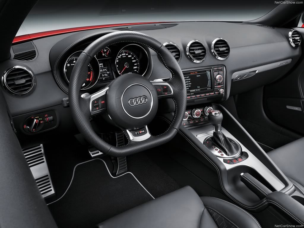 Audi-TT_RS_plus_2013_1024x768_wallpaper_13.jpg