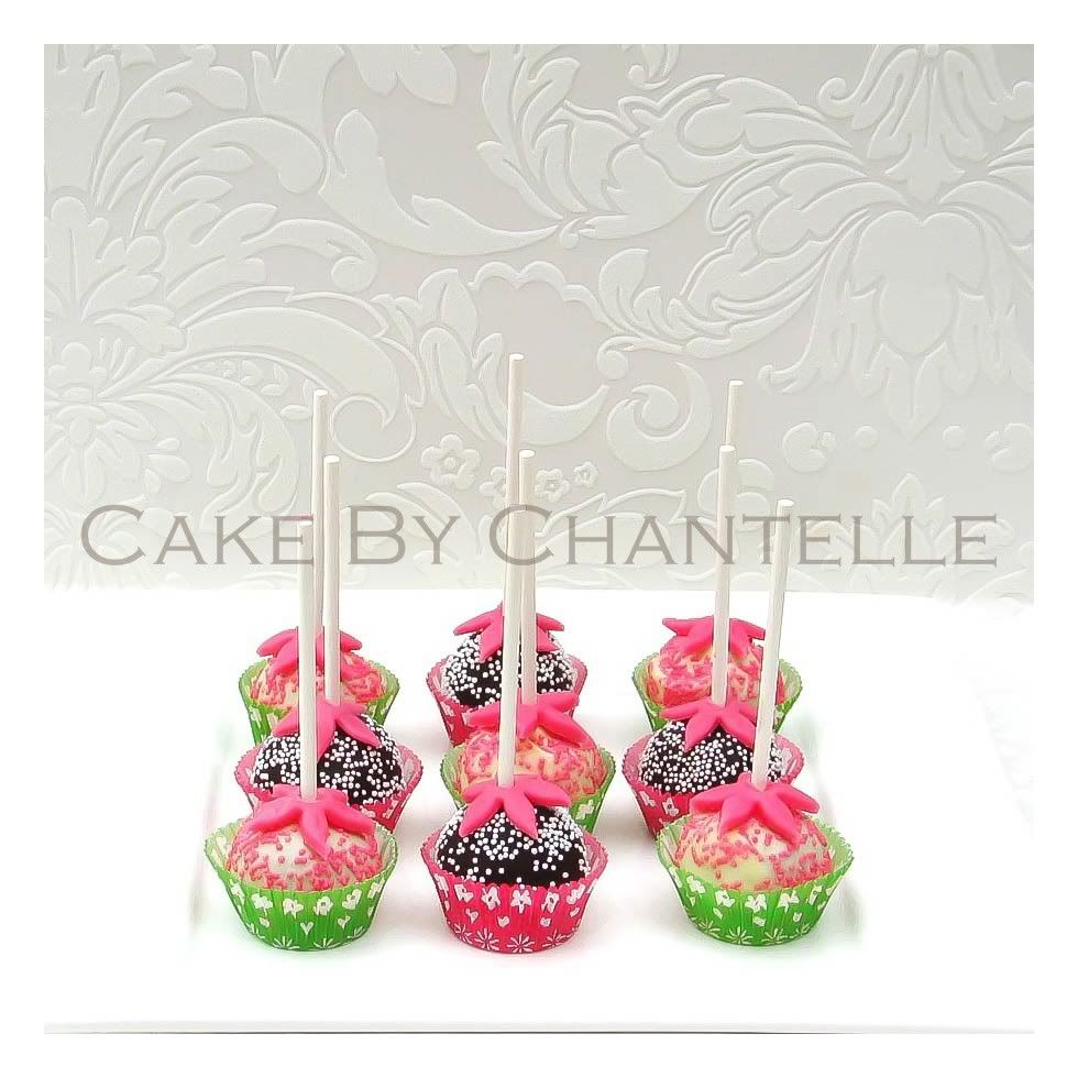 http://i958.photobucket.com/albums/ae67/Chantel67/CakepopsCakebyChantelle1.jpg