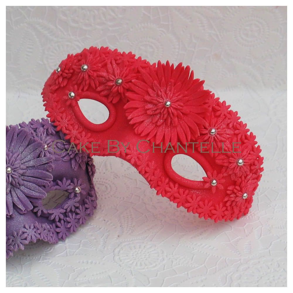 http://i958.photobucket.com/albums/ae67/Chantel67/maskers1.jpg