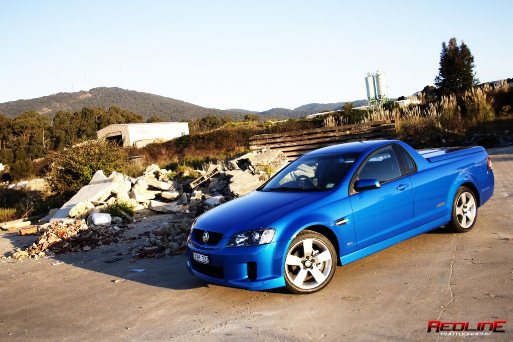 IMAGE: http://i958.photobucket.com/albums/ae68/RedlinePhotography_2009/VE%20SSV%20UTE/IMG_5062.jpg